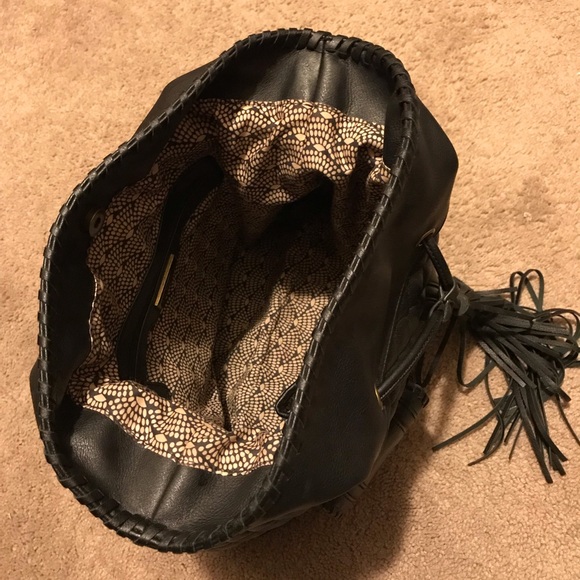 Large black cinch purse - Picture 3 of 5